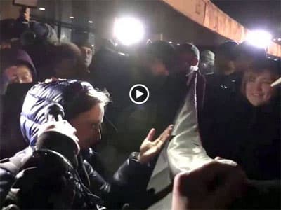 В Киеве местные журналисты спровоцировали избиение российской журналистки (видео)