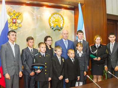 В Башкирии учреждена медаль "Родительская доблесть"